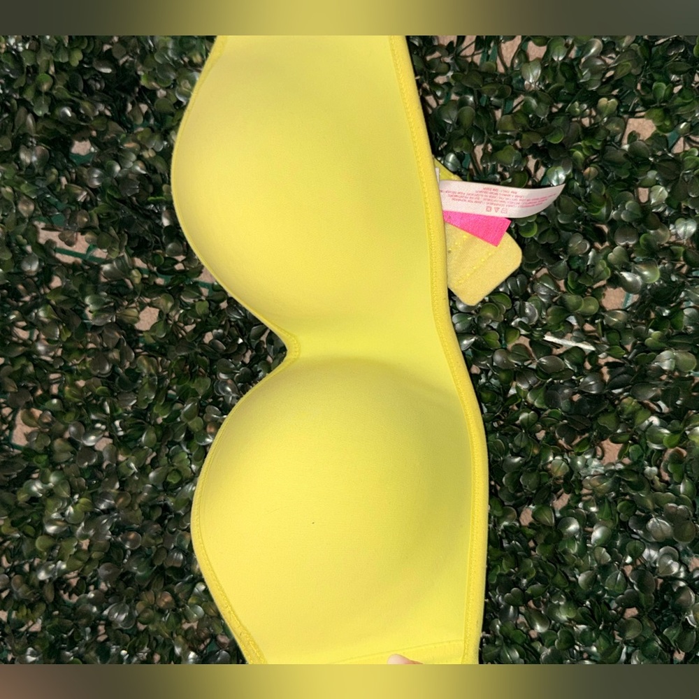 Victoria's Secret Yellow Seamless Bra Intimates